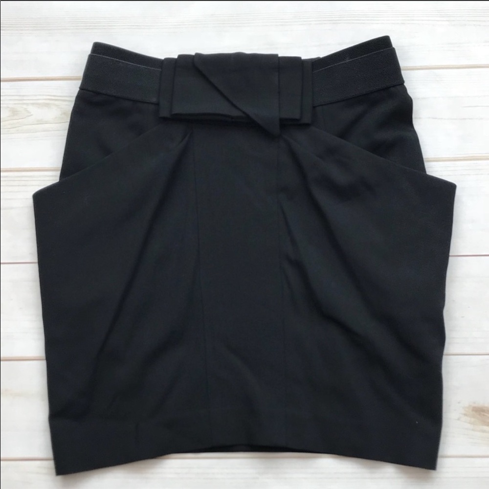 BCBGMaxazria Black Mini Pencil Skirt with Bow Sz.M